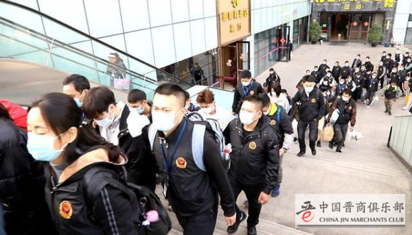 广东省公安厅侦破跨境网络赌博案，查扣上百张银行卡和电话卡