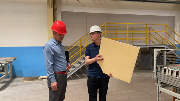 晋商俱乐部秘书处考察常务理事长单位聚义实业旗下达辰新材料