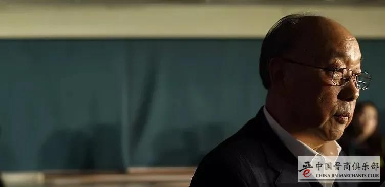 万洪建:我眼中的父亲和万隆