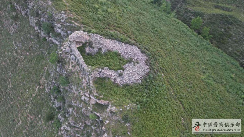 山西岢岚县发现数量众多古军寨