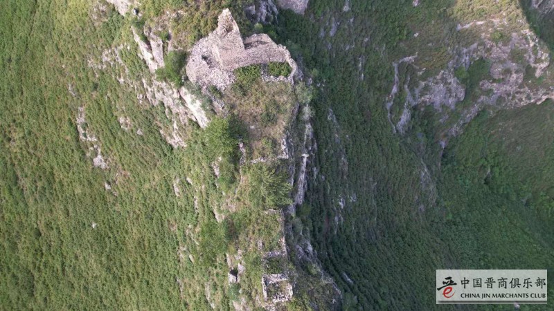 山西岢岚县发现数量众多古军寨