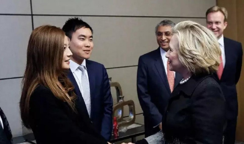 周小平:再见,黑燕子。