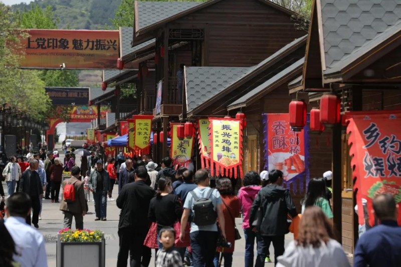 国家AAAA级旅游景区振兴村:“不起眼”的小山村“凤凰涅槃”之路!