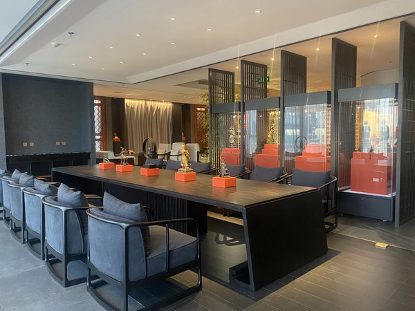 晋商俱乐部秘书处拜访晋商陈北原旗下芸骅艺术空间