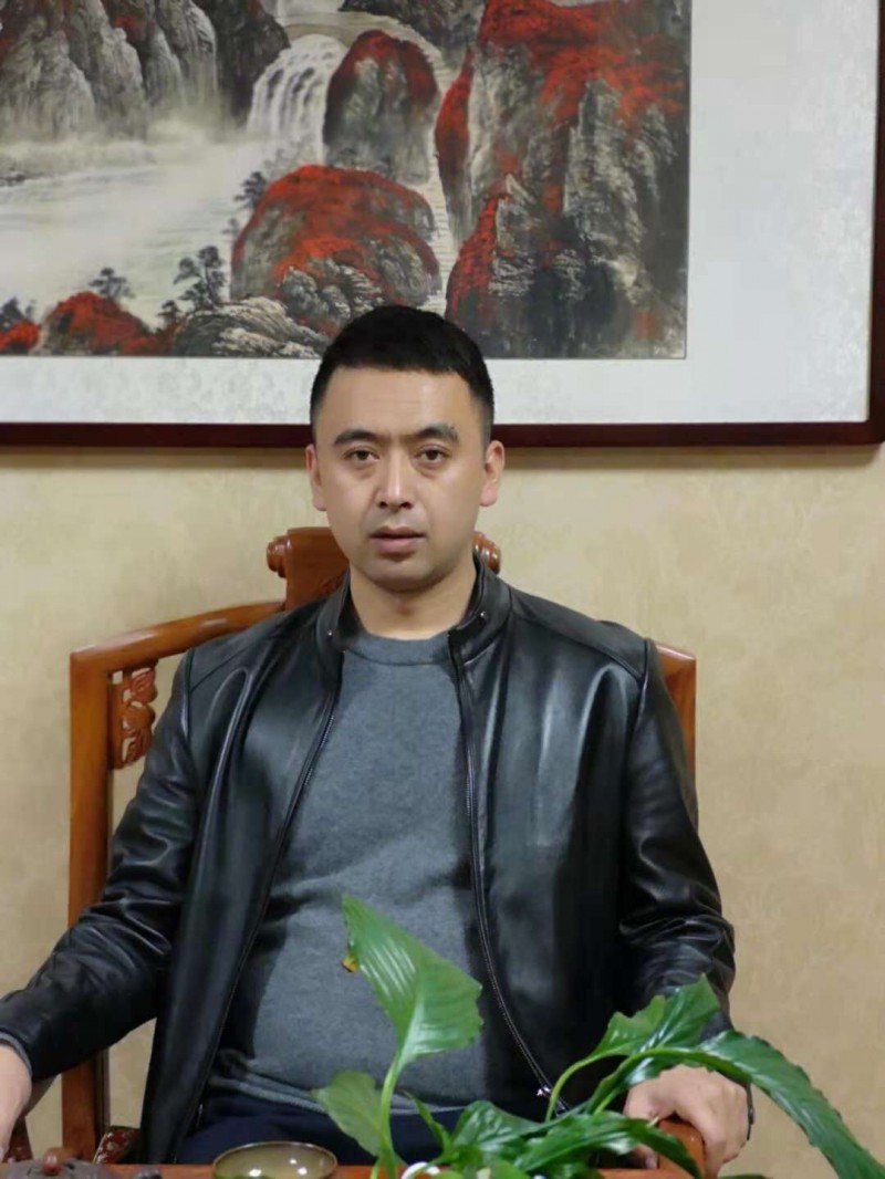 马龙 日照峪马国际贸易有限公司 总经理