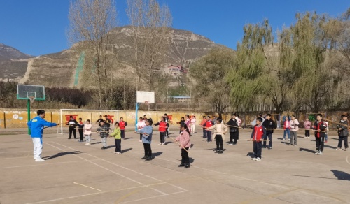 龙形鞭杆张燕军