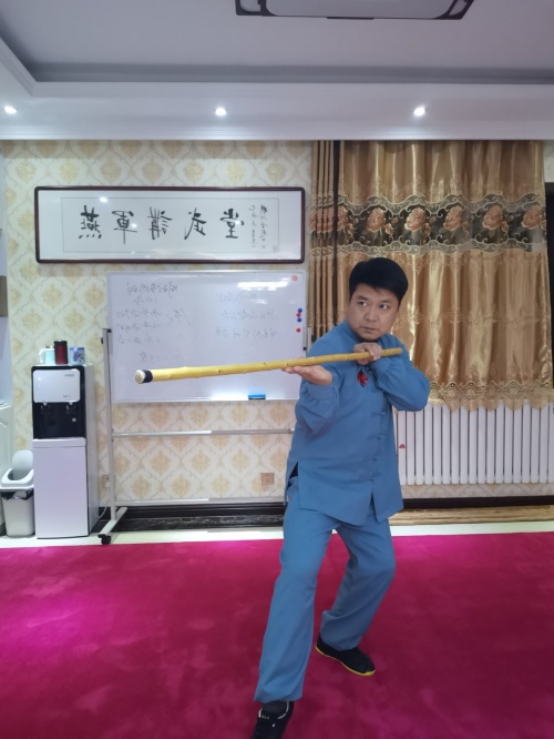 龙形鞭杆张燕军