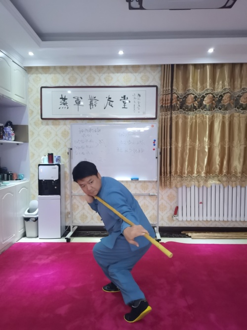 龙形鞭杆张燕军