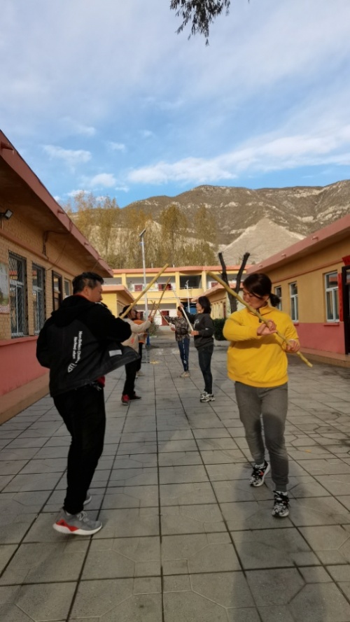 龙形鞭杆张燕军