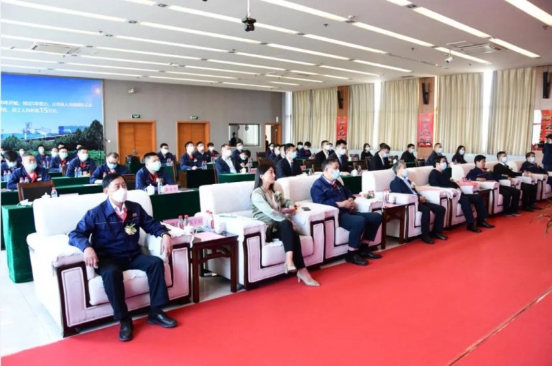 山西晋南钢铁集团与大运集团、南京金龙公司举行氢能战略合作签约仪式