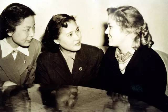 哀悼 | 人民艺术家秦怡今晨逝世！享年100岁！