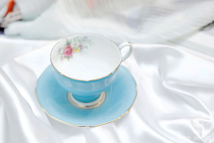 晋商米瑞蓉:借一段时光,让我重回美好 ——英国皇家骨瓷鉴赏沙龙