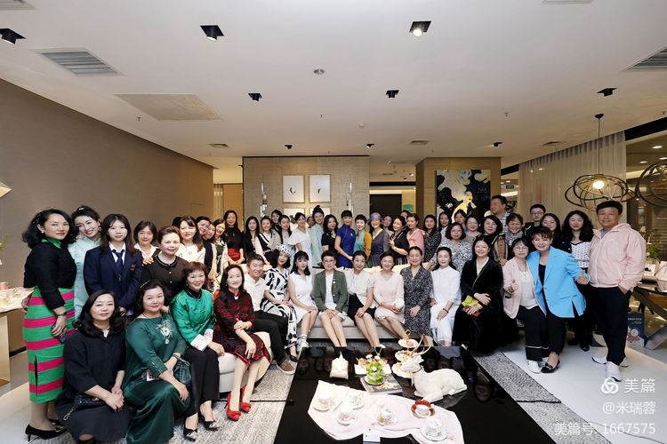 晋商米瑞蓉：借一段时光，让我重回美好 ——英国皇家骨瓷鉴赏沙龙