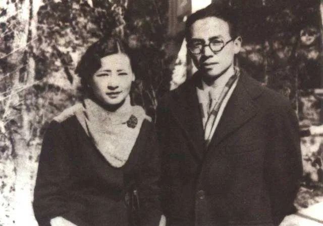 一群没用的迂腐文人