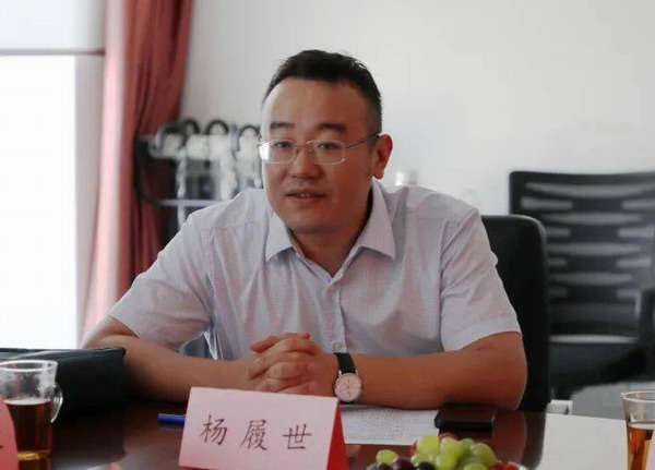 杨履世  山西黄河中药有限公司总经理