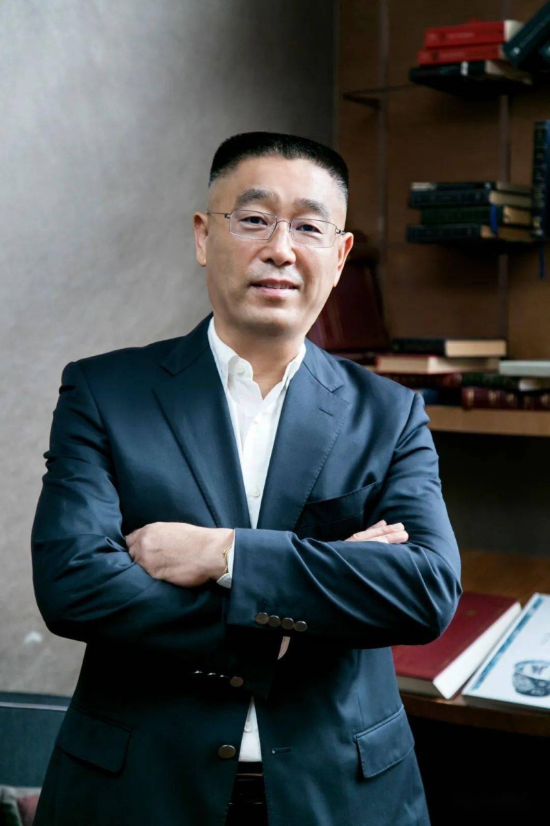 12个人,不到30岁就担任上市公司董事长,看他们的爹,原来不一般