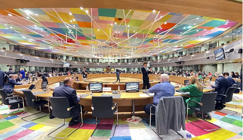 俄制造最大恐惧，欧盟吵出"缩水版省气15%"协议