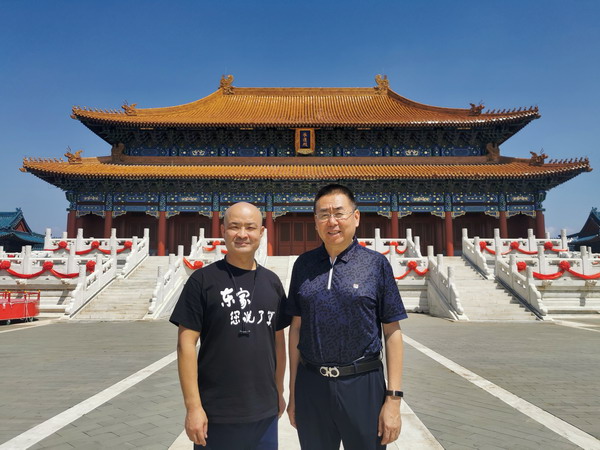 刘文斌秘书长与同商国际总会执行会长马海瀛