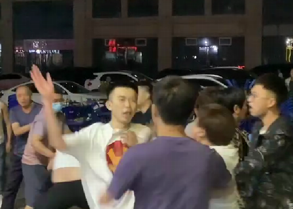 太原又现“唐山烧烤打人事件”，看派出所这般处理正义何在？