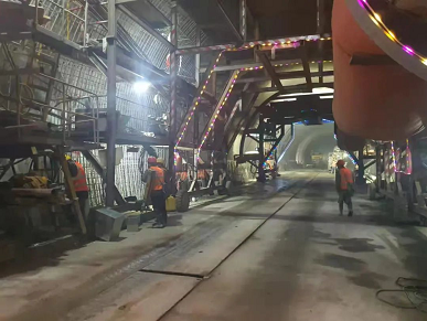 黎霍高速太岳山隧道右洞突破2千米大关