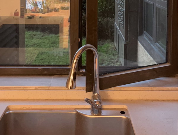 太原万科窗户竟然这样设计 多次反馈还解决不了