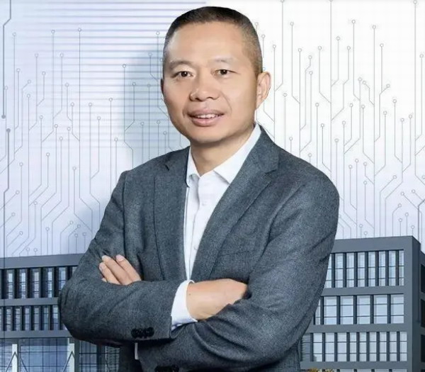 53岁湖北老板何中林,干出180亿的锂电大生意