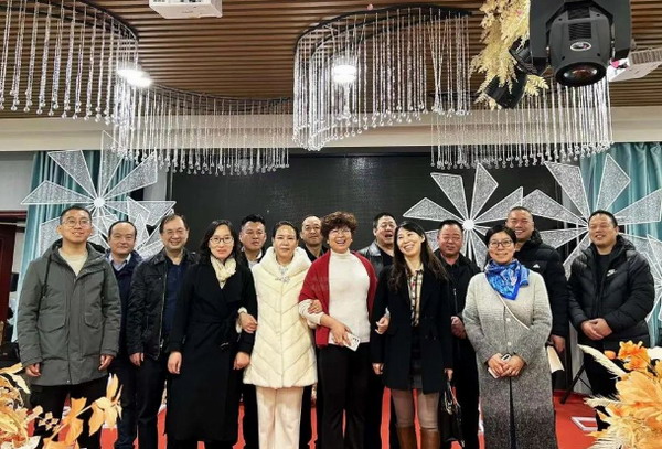 新晋商 | 山西省甘肃商会组团考察副会长陈金萍企业——古交金信缘大酒店