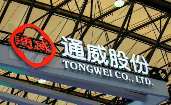 通威创始人女儿刘舒琪一上位,42万人喜提128亿