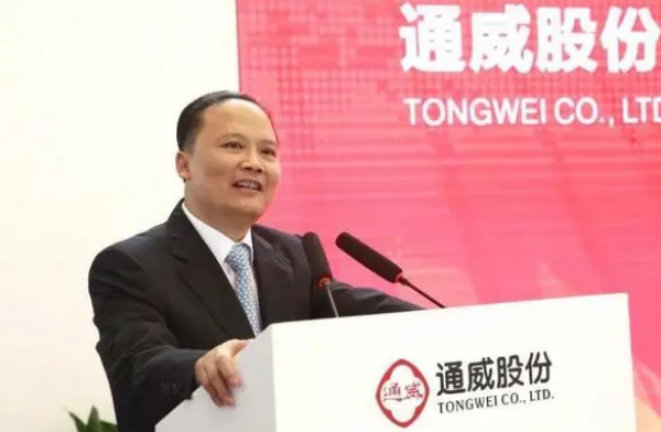 通威创始人女儿刘舒琪一上位,42万人喜提128亿