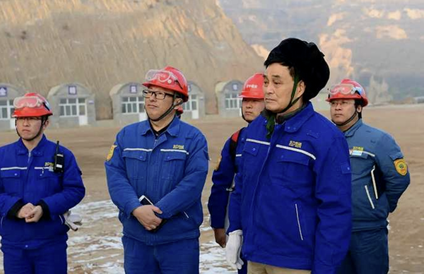 不玩资本游戏，他凭何在别人避之不及的行业中大赚特赚？