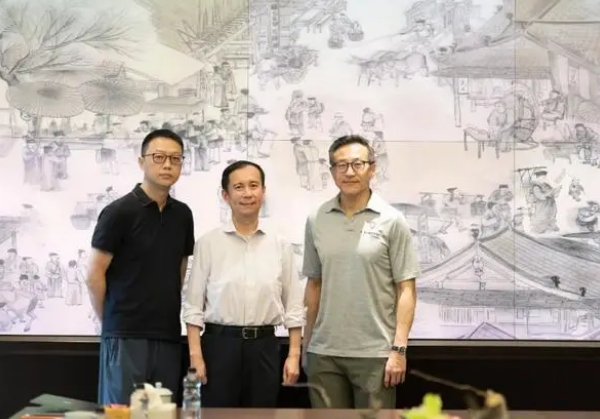 正式启动交接 | 阿里巴巴宣布换帅 张勇与蔡崇信、吴泳铭正式启动交接
