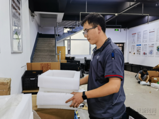 00300157415_34209b4b