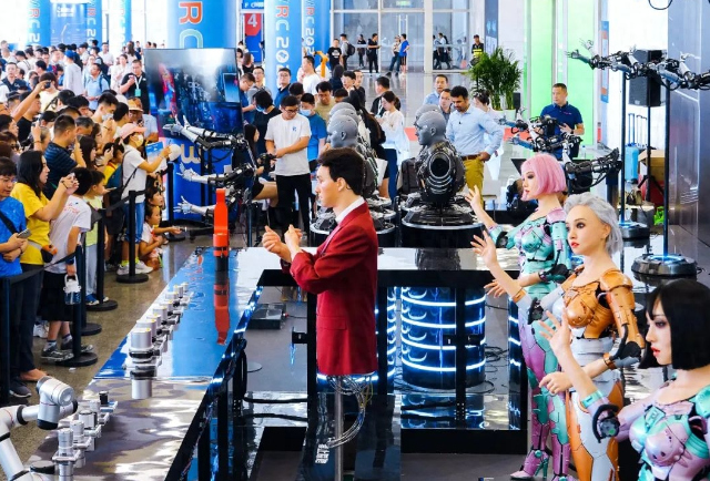 93年天才少年稚晖君出走华为半年后，造出人形机器人，售价20万