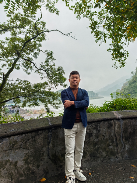 冀明明-2023百名优秀晋商人物 新疆明耀富明商贸有限公司  、新疆明耀阳富轮胎有限公司、哈密银河之星商贸有限公司董事长  推荐机构新疆维吾尔自治区山西企业联合会