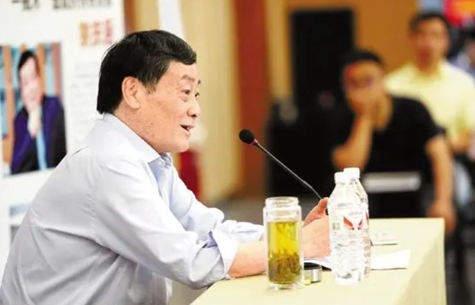 浙江多家媒体刊文致敬传奇浙商宗庆后,呼吁新一代企业家接续奋斗
