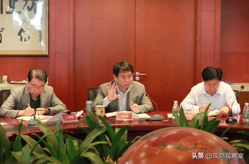 掏光36亿，山西富豪韦振宇悄然逃离，把烂摊子留给了股民