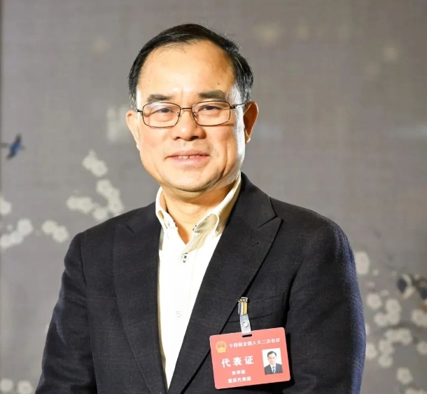 长安汽车党委书记、董事长朱华荣的4份建议