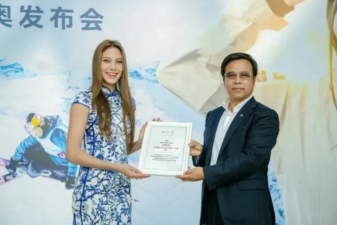 效仿“唐玄宗”,娶儿子女朋友为老婆的老虎行长刘连舸的戏剧人生