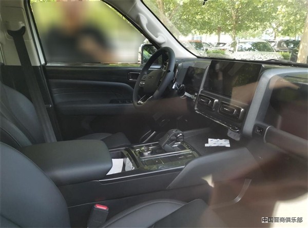 S2958870f-b984-465f-9aec-9f987d5e62ef