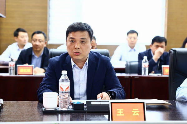 黄奇帆莅临山西阳光焦化集团考察座谈