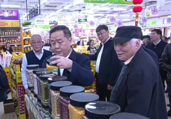 山西省长治市委书记陈耳东率队到长春欧亚大卖场考察
