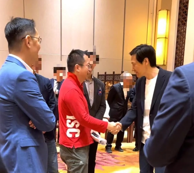 雷军拒绝了周鸿祎