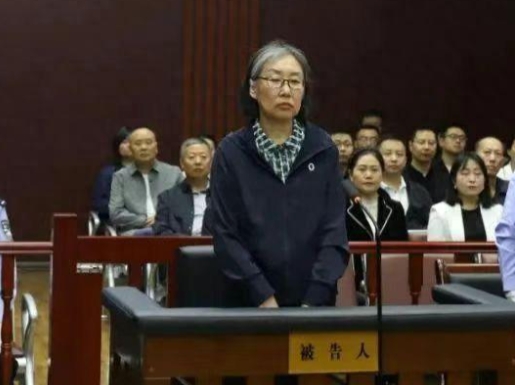 甘肃省庆阳市原副市长吴丽华