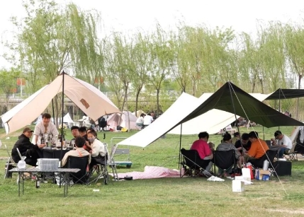 山西临汾突然火了：遍地“篷”友！露营在临汾火了~ 