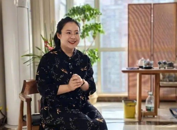 会否接棒丈夫？蔡磊妻子段睿回应