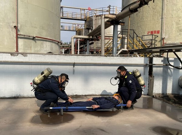 晋南钢铁焦化厂举行中毒着火安全演练
