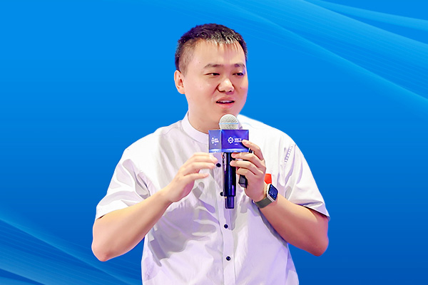 晋商纵横风流看今朝山西民企百强：山西振东健康产业集团董事长李安平、总裁李昆 #山西民企百强