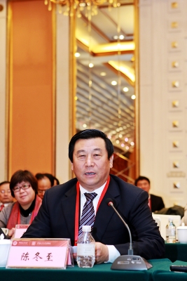 服务企业、高校发展，探索校企合作——记中国政法大学第一届董事会第三次会议