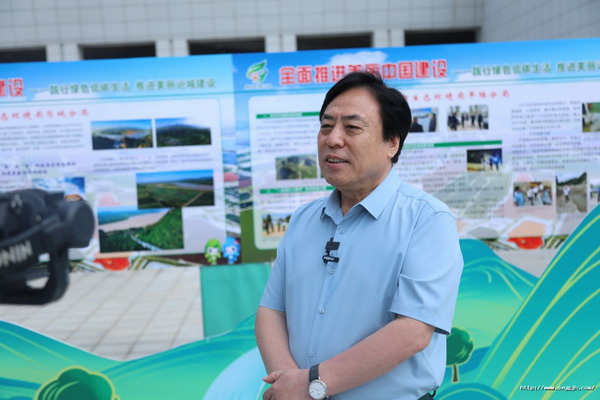 山西阳光焦化集团董事长薛靛民被聘为“美丽山西公益大使”