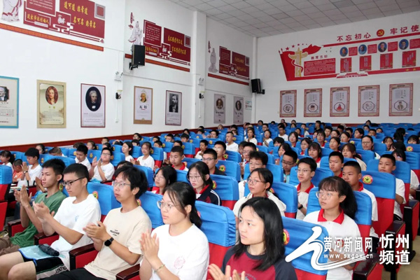 13263642_a53be931-db03-4db0-acdd-d5f9f7fa30d6